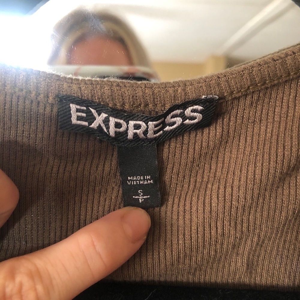 Express long sleeve shirt with tie in front - Picture 2 of 2